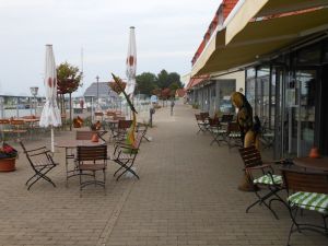 Promenade am Yachthafen - Bild 18: Fewo am Wieker Bodden 80m zum Wasser, Terrasse, Balkon, Garten, Fahrräder