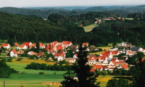 Schwend, Teilansicht aus Richtung Nord - Bild 3: Ferienwohnung Nagelschmidt, Region Neumarkt Oberpfalz-Amberg-Nürnberg