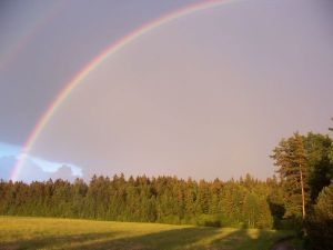vom Balkon zeigt sich dieser schöne Regenbogen. - Bild 11: Erholung und Entschleunigung am Weissenstädter See im Fichtelgebirge