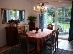 Bild 1: 5-Sterne-Ferienwohnung "Bora" für 4 Personen mit Hund in Ostfriesland