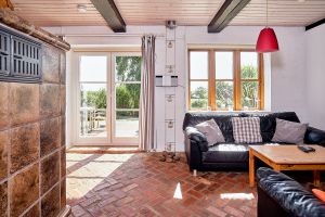 Bild 3: Ferienhaus "Broderswarft", Urlaub mit Hund, Kachelofen,- 6 Personen,Nordsee