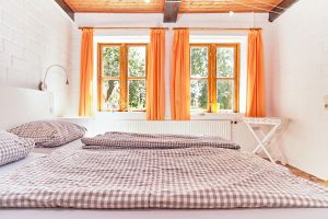 Bild 8: Ferienhaus "Broderswarft", Urlaub mit Hund, Kachelofen,- 6 Personen,Nordsee