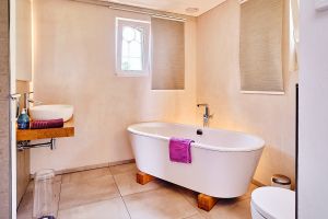 Bild 11: Ferienhaus "Broderswarft", Urlaub mit Hund, Kachelofen,- 6 Personen,Nordsee