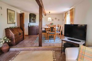 Bild 2: Ferienhaus "Landhaus vor Sylt", Urlaub mit Hund, Zaun, Pool,Kamin,Sauna,5 P