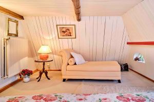 Bild 10: Ferienhaus "Landhaus vor Sylt", Urlaub mit Hund, Zaun, Pool,Kamin,Sauna,5 P