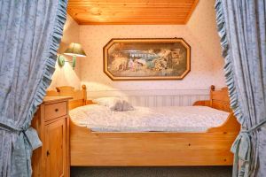 Bild 11: Ferienhaus "Landhaus vor Sylt", Urlaub mit Hund, Zaun, Pool,Kamin,Sauna,5 P