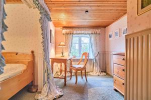 Bild 12: Ferienhaus "Landhaus vor Sylt", Urlaub mit Hund, Zaun, Pool,Kamin,Sauna,5 P