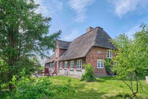 Bild 20: Ferienhaus "Landhaus vor Sylt", Urlaub mit Hund, Zaun, Pool,Kamin,Sauna,5 P