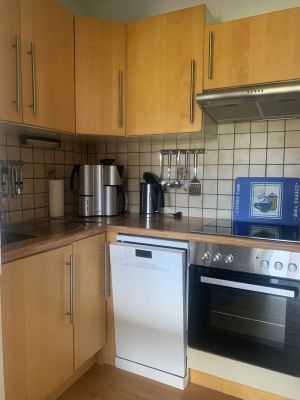 Ausgestattet mit Herd, Ceranfeld, Abzugshaube und Geschirrspüler - Bild 8: Nordsee / Ostfriesland strandnahes Ferienhaus 1-5 Personen (Hund erlaubt)