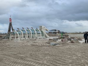 Klettergerüst mit Rutsche - Bild 18: Nordsee / Ostfriesland strandnahes Ferienhaus 1-5 Personen (Hund erlaubt)