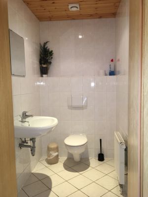 Vom großen Schlafzimmer zu erreichen. - Bild 15: Ostseeurlaub mit Hund - Wassergrundstück Piratennest Darß