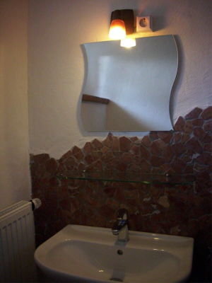 Ein kleines, aber feines Bad - Bild 5: Große Hundehütte im idyll. Odenwald: ab 43 € f. 2 Pers., Hunde kostenlos!!!