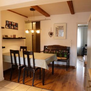 hier lässt es sich gut essen und spielen - Bild 5: Böhrs Hoff Fehmarn Ferienwohnung im Landhausstil ideal für Hundebesitzer