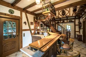 Theke mit Zapfanlage Ferienhaus Stift Ennenbach - Bild 13: Stift Ennenbach - idyllisch gelegenes Ferienhaus