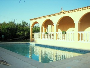 Bild: Ferienhaus in Südfrankreich/Provence mit Pool bei St. Remy de Provence