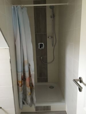 Dusche - Bild 11: Ostseeurlaub Piratennest Darß - Hundeparadies - Wassergrundstück