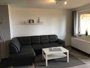 Gemütliche Ledereckcouch - Bild 7: Ostseeurlaub Piratennest Darß - Hundeparadies - Wassergrundstück