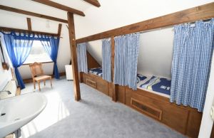 Kinderbett incl. - Bild 1: Schicke Fewo an der südlichen Nordseeküste-Ostfriesland