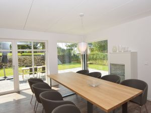 Bild 4: exklusive Reetdach Villa nur 500 Meter bis zum Strand für 6+2 Personen