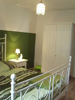 Im SchlZi ist ebenfalls TV vorhanden. - Bild 23: Urlaub an der Mosel mit Hund