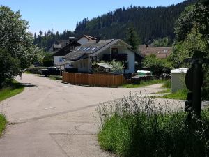vom Waldweg aus zu sehen - Bild 5: Ferienwohnung Haus Maria Hochschwarzwald