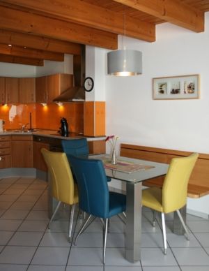 wohnlich und modern - Bild 1: Ferienhaus am Strand/Indoorspielhalle mit WLAN-Anschluss