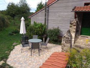 eigener Gartenbereich der Ferienwohnung - Bild 7: Ferienwohnung Delattre in der Südeifel