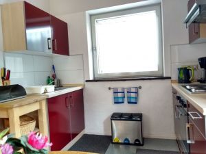 moderne Einbauküche - Bild 14: Ferienwohnung Delattre in der Südeifel
