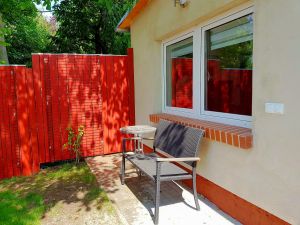 Bild 8: Ferienhaus Swölke mit eigenem eingezäunten Garten - Feldberger Seenplatte