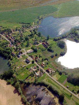 Bild 12: Ferienhaus Swölke mit eigenem eingezäunten Garten - Feldberger Seenplatte
