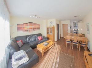 Rundum ab Terrasse - Bild 2: Ferienhaus Marisol in Dangast, strandnah, 80 qm 6 Personen, Urlaub mit Hund