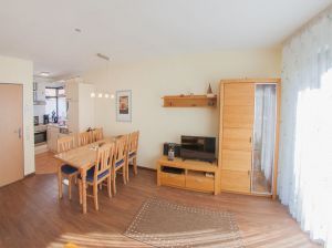 moderne Anbauwand und Unterhaltung - Bild 4: Ferienhaus Marisol in Dangast, strandnah, 80 qm 6 Personen, Urlaub mit Hund