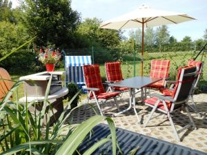 Bild 5: Fewo 500 m zum Wasser, Balkon,Terrasse, Garten mit Grillecke, 2 Fahrräder!