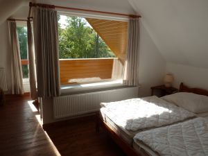 Loggia - schöne Stunden in der Nachmittags- und Abendsonne - Bild 8: Ferien an der Ostsee mit Hund - eingezäunter Garten