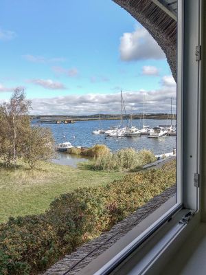 Mit Blick auf den Hafen - Bild 18: Haus Morgenrot Reet gedeckt (Mönchgut auf Rügen) direkt am Meer