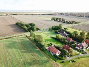 Ort Neßmersiel in 5 Minuten zu Fuß über den Radweg zu erreichen - Bild 28: Huus-Thimo an der Nordseeküste - Hunde willkommen - rauchen erlaubt - WLAN