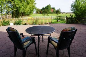 zweite Sitzgruppe - Bild 23: Huus-Thimo an der Nordseeküste - Hunde willkommen - rauchen erlaubt - WLAN