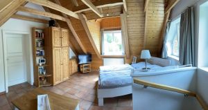 Das helle Obergeschoß läd ein zum Entspannen. - Bild 12: Ferienhaus BUTEN gemütliche Doppelhaushälfte mit Terrasse und Garten