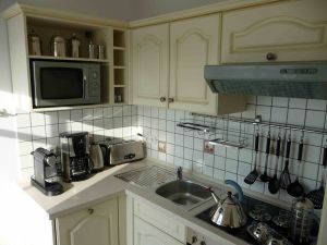 Küche mit allem was man braucht - Bild 4: Appartement Strandpromenade - direkt am Strand