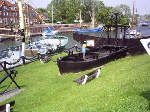 Mudderboot Alter Hafen Hooksiel - Bild 5: Heini's Huus 1 - Ferien mit Hund(en) an der Nordsee, WLAN vorhanden