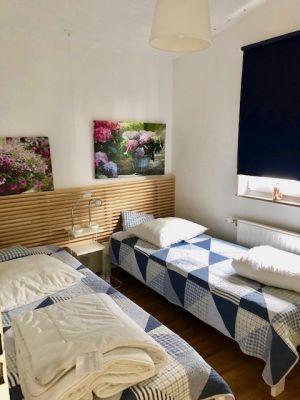 2 Einzelbetten 80x200cm, zusammenschiebbar - Bild 7: Charmantes Ferienhaus "Beveland Cottage", privater Garten, am Veerse Meer