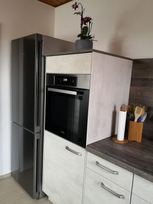 mit Bosch Backofen und großem Kühlschrank - Bild 11: Ferienwohnung Haus Baier**** mit Balkon, in 20 Minuten am Bodensee