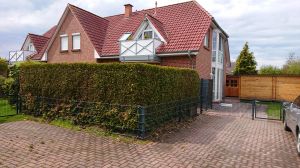 Außenansicht der Ferienwohnung Dresdener Str. 8a in Norden-Norddeich. - Bild 1: Familienurlaub an der Nordsee mit Hund