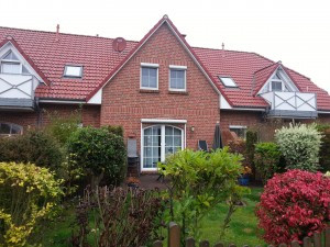 Bild: Ferienhaus Brandgans in Norden, 2 Schlafz., Bad, Gäste-WC, Terrasse, Garten