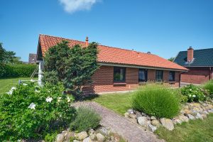 Bild 17: Ferienhaus "Seestern", Urlaub mit Hund, Zaun, Kamin, - 6 P., Nordsee