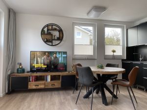 3 Unterkünfte im Haus Möwe, nur 300 m zum Strand. - Bild 2: Rügen, strandnahe Ferienwohnung in Sellin 300 m zum Strand bis 3 Pers.