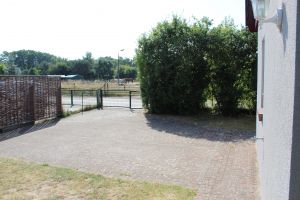 2 PKW-Stellplätze - Bild 9: Ferienhaus Kiek Över mit Sauna und Kamin in Prerow