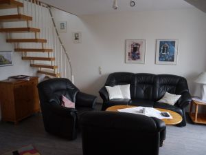 Über die Treppe gelangt man vom Wohnbereich aus in die zweite Etage - Bild 2: Nordseeküste-Schillig, Appartmenthaus-Boje Wohnung 15