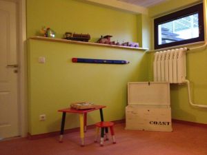 Gefüllte Spielzeugtruhen, ein Raum nur zum Spielen. - Bild 12: 4-Sterne Ferienhaus "Ostseetraum" in Zudar auf Rügen, bis zu 9 Personen