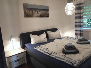 mit Boxspringbett 1,80 m x 2,00 m - Bild 14: Ferienhaus Windrose Fehmarn OT Puttgarden